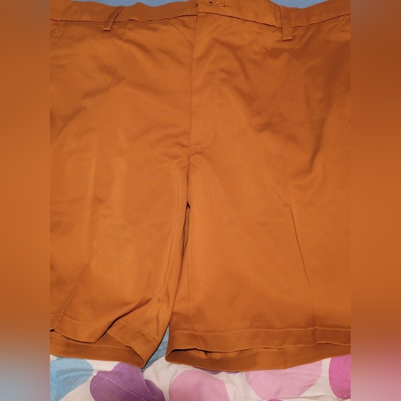 Men's plus size Amazon Essentials dark khaki shorts size 42 NWT - Picture 5 of 9